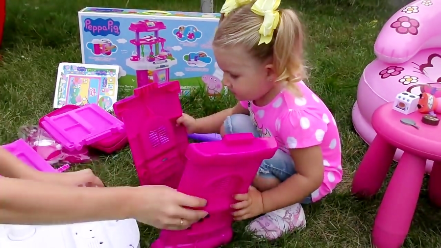 دیانا و اسباب بازی ها - دیانا و روما و عروسک های کارتونی